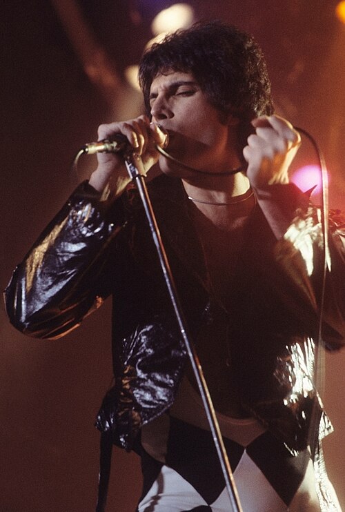 Freddie Mercury - ESFP Type